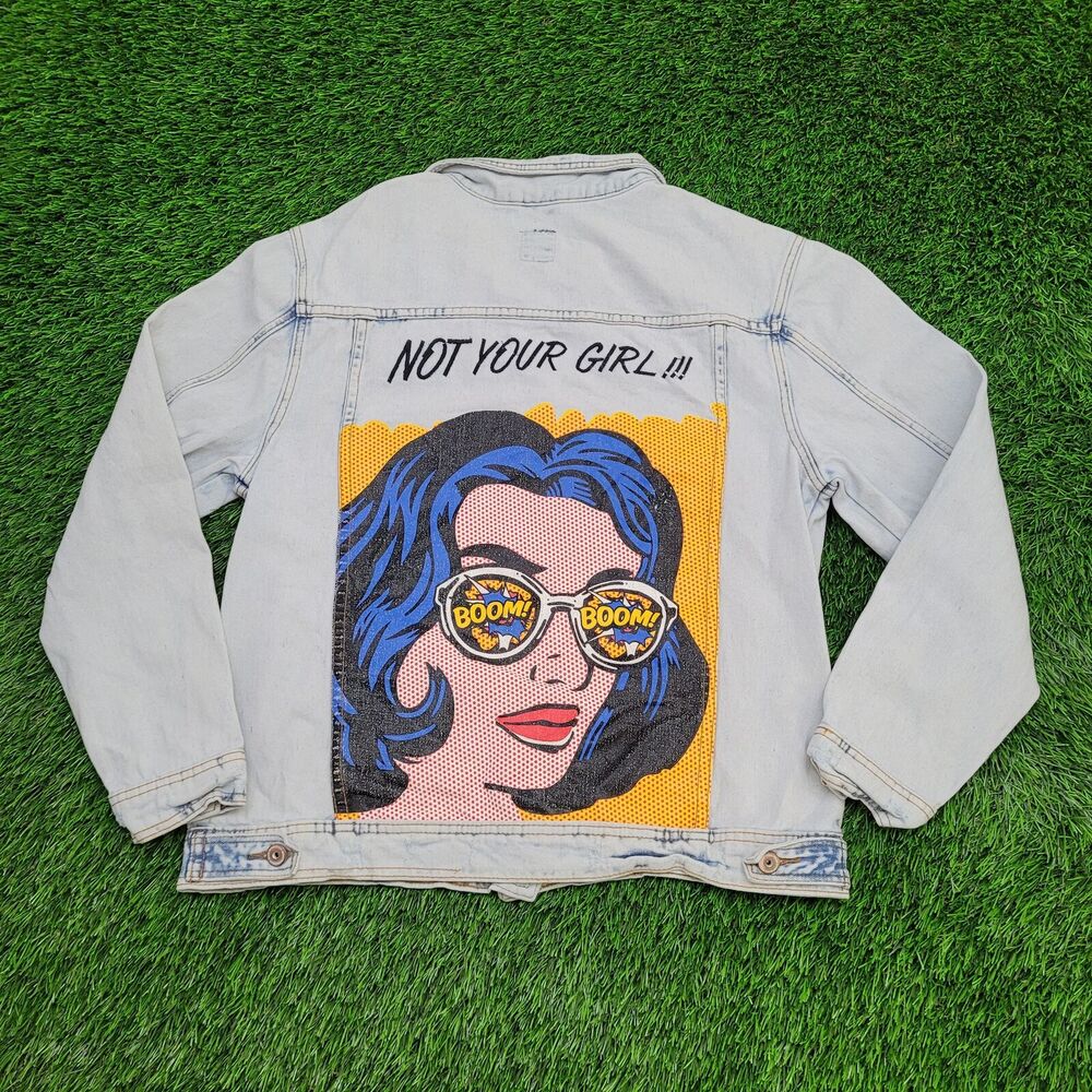 Pop-Art Denim Jacket Womens Medium 19x23 Faded Light-Wash